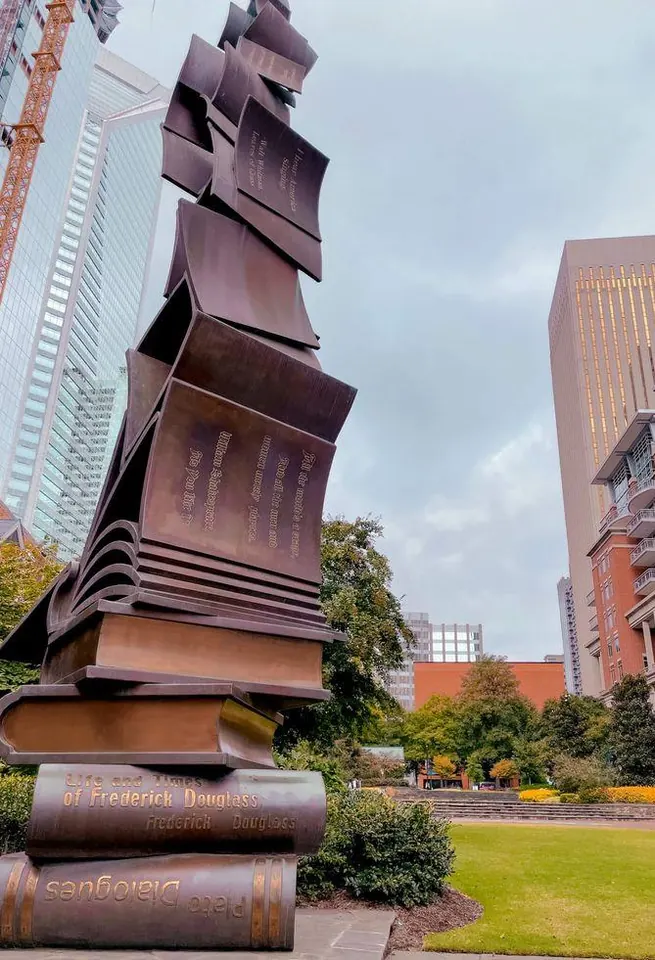 Public sculpture reference for Sandesh Press Cross Road Junction
