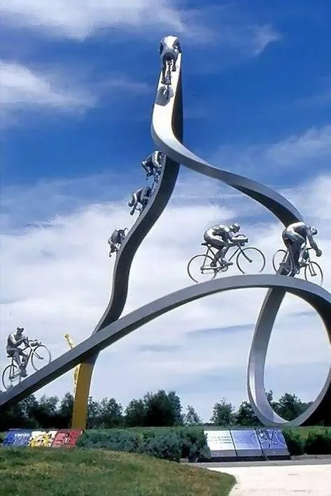 Public sculpture reference for NFD junction