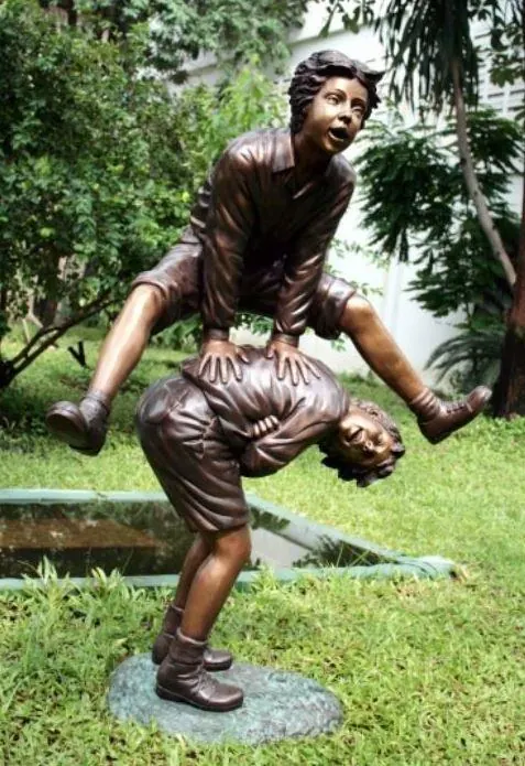 Public sculpture reference for Ankur cross road