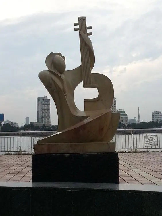 Public sculpture reference for Manyavar Junction (Naranpura)