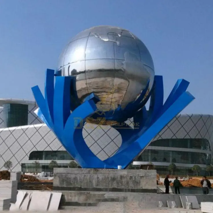 Public sculpture reference for Anmol cross road (Nikol)