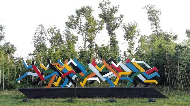 Public sculpture reference for Kamdar medan junction (Gomtipur)